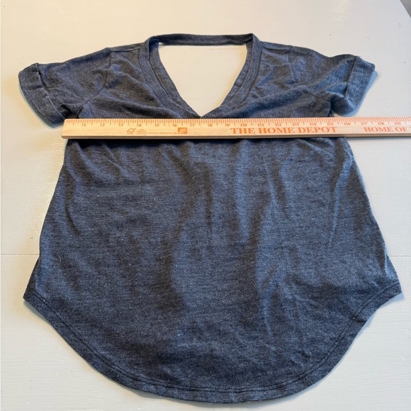 Chaser V Neck Black Tee XS - Picture 6 of 9